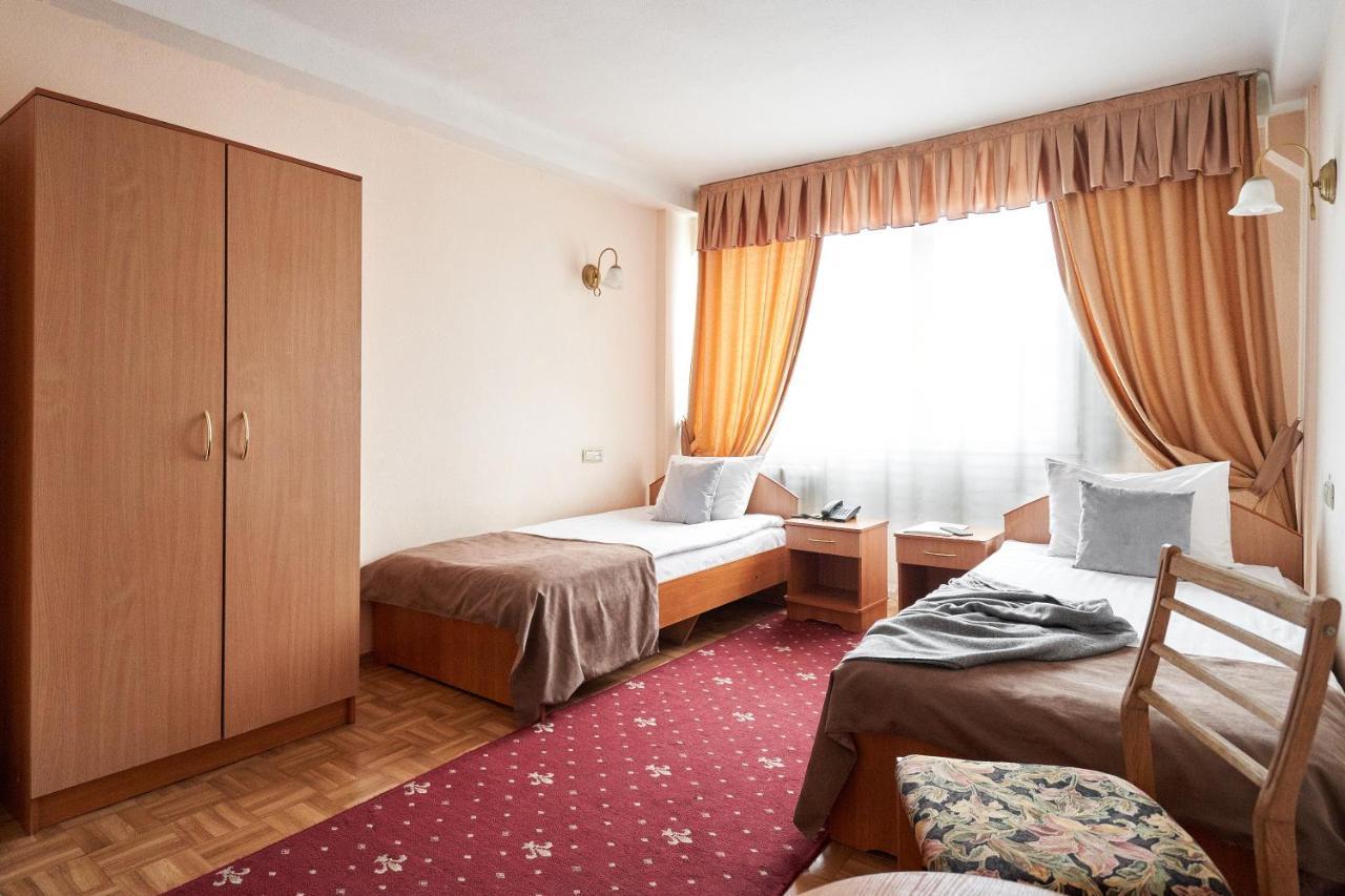 Druzhba 3*
