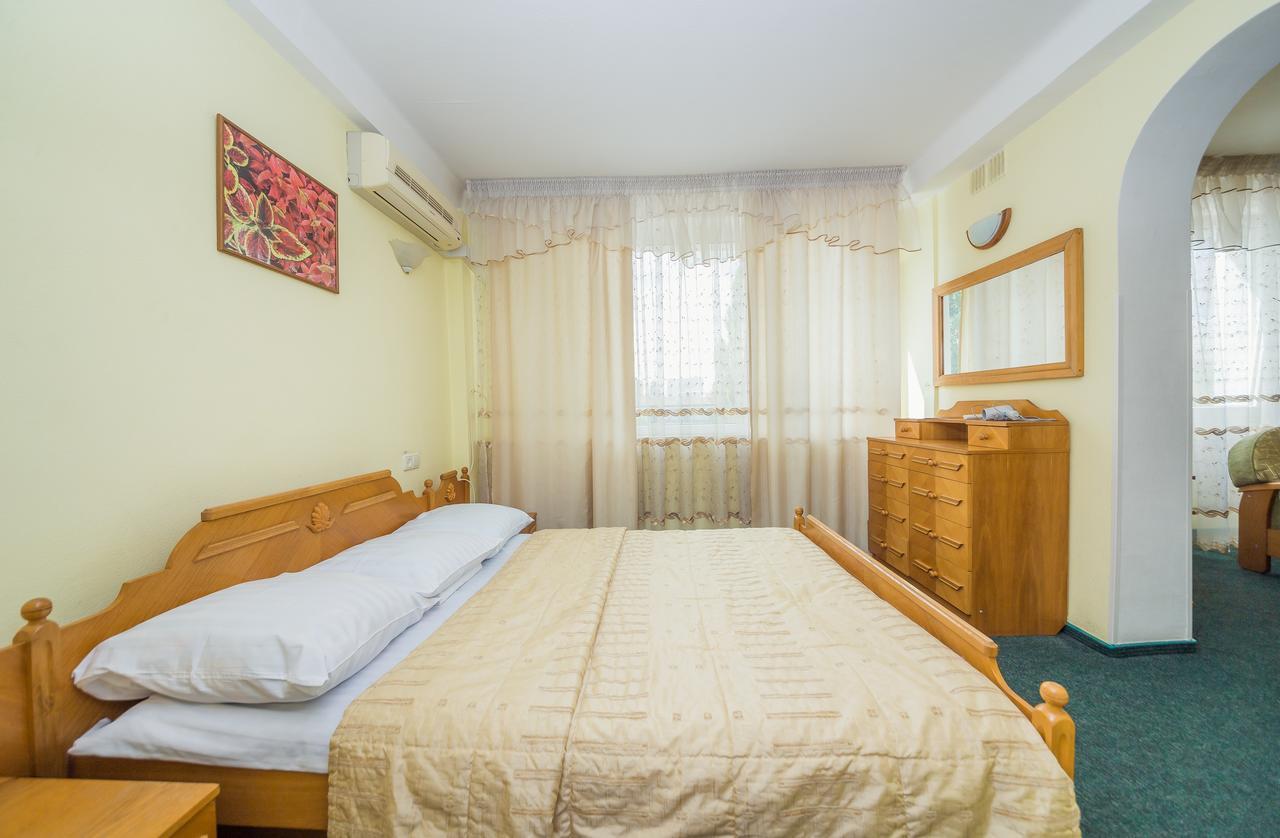Druzhba 3*