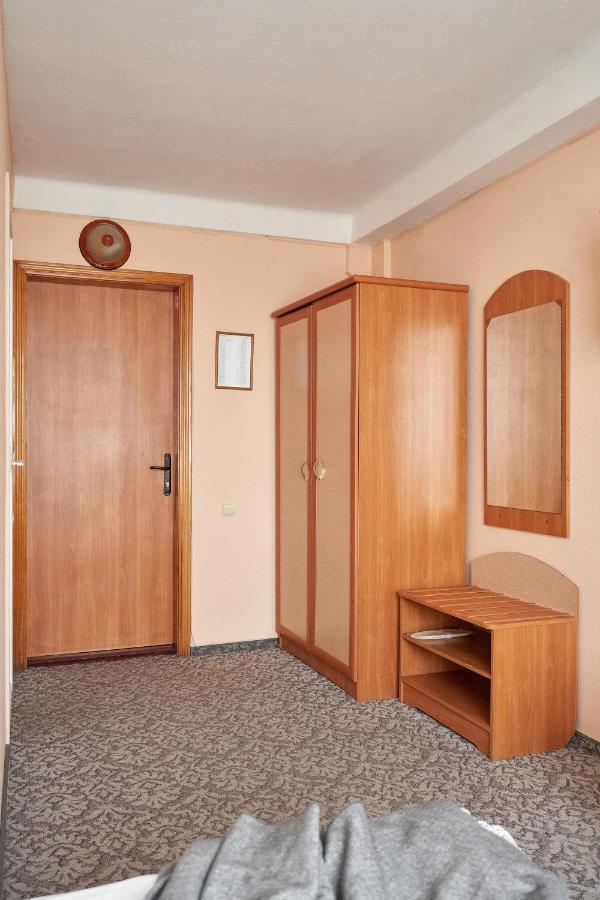 Hotel Druzhba 3*