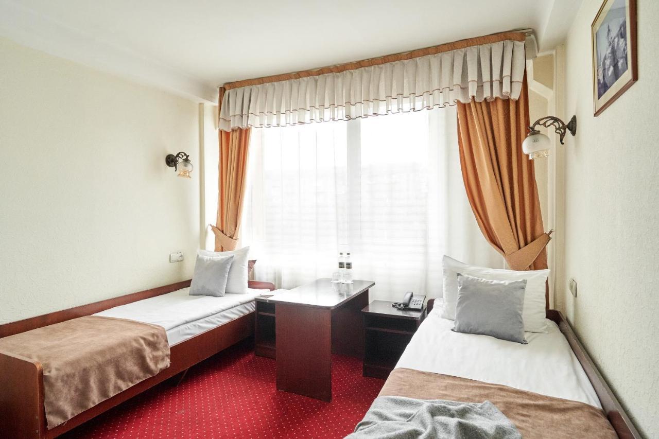 Hotel Druzhba 3*